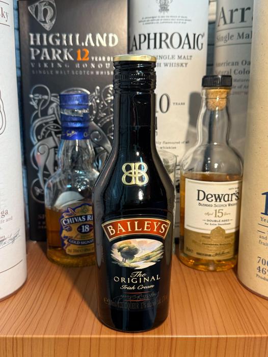 ベイリーズ アイリッシュクリーム 200ml | お酒のデータベースサイト お酒DB